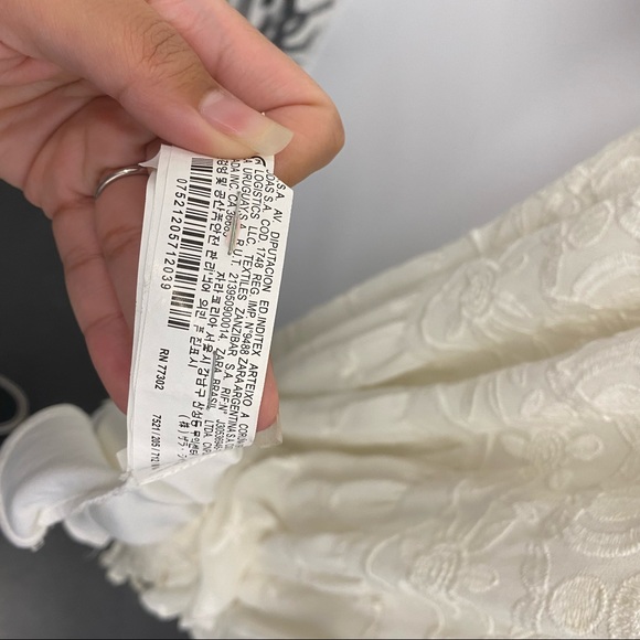 VINTAGE WEDDING/ SUMMER DRESS/ ENGAGEMENT MODEM LONG SLEEVE LACE / SIZS MEDIUM - Picture 12 of 16